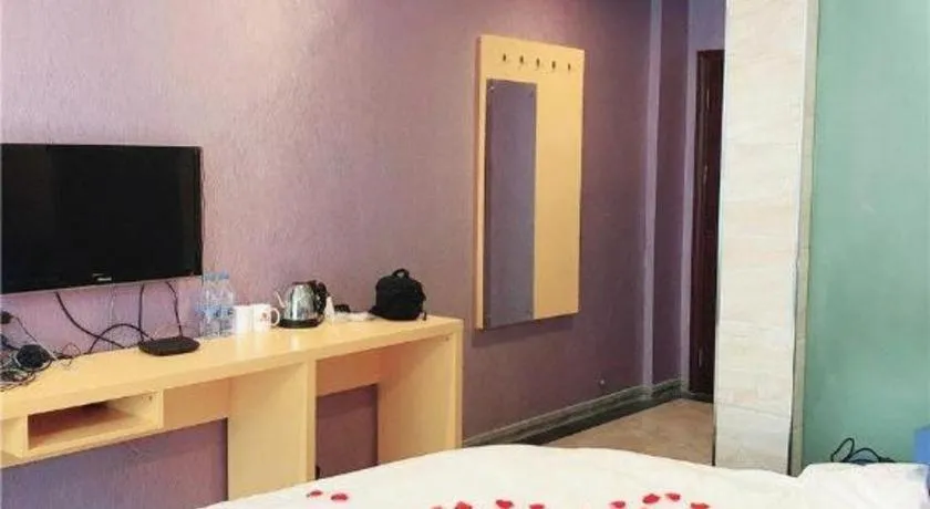 Shell Ganzhou Central Theme Hotel