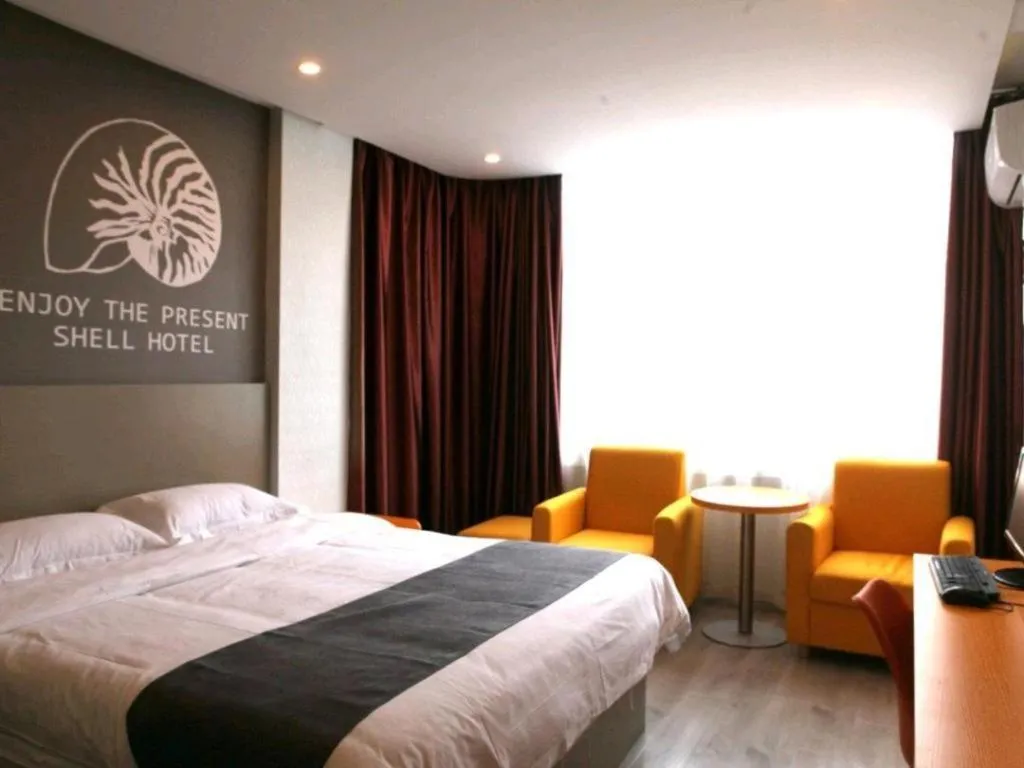 Bed in Shell Ganzhou Central Theme Hotel