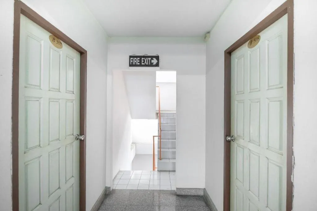 OYO 519 B Min Airport