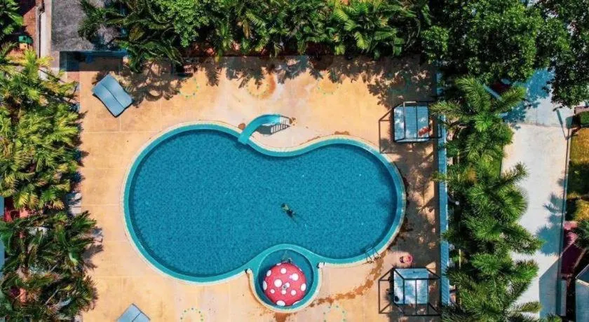 Rattana Pura Beach Resort