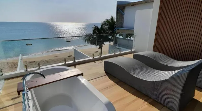 Rattana Pura Beach Resort