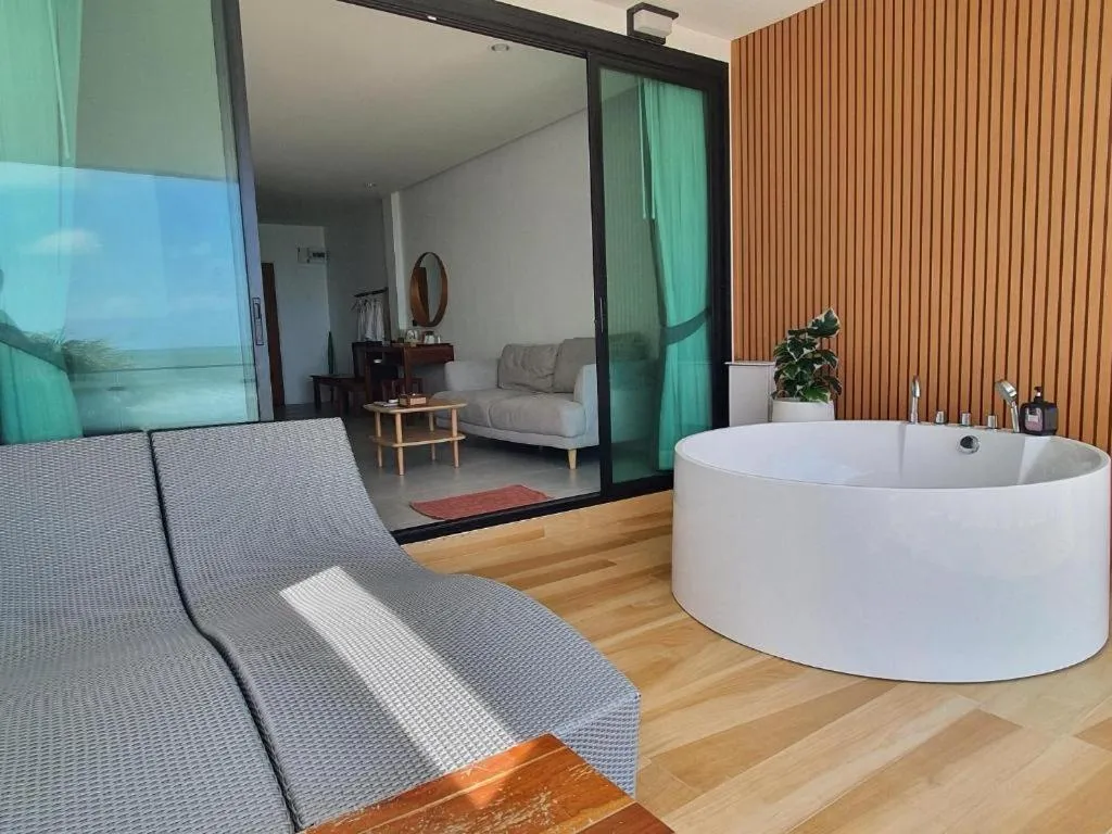 Rattana Pura Beach Resort