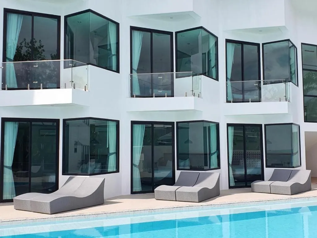 Rattana Pura Beach Resort