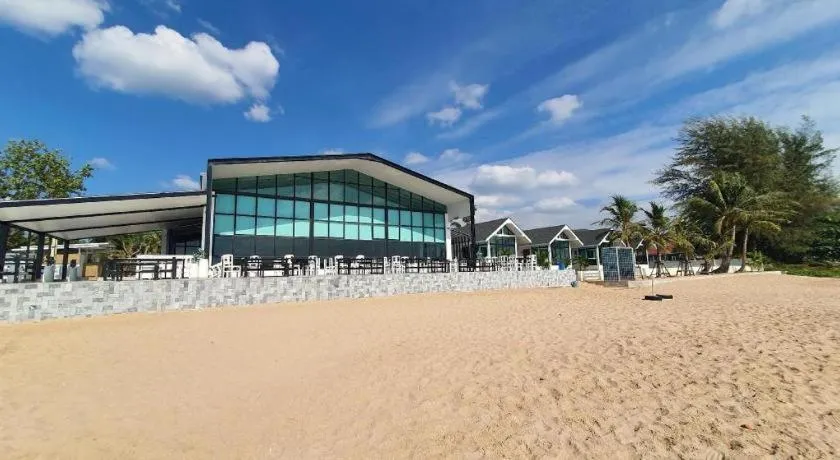 Rattana Pura Beach Resort