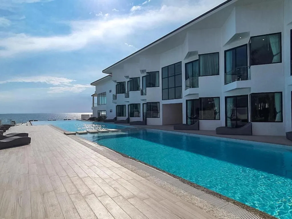 Rattana Pura Beach Resort