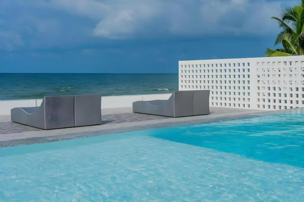 Rattana Pura Beach Resort