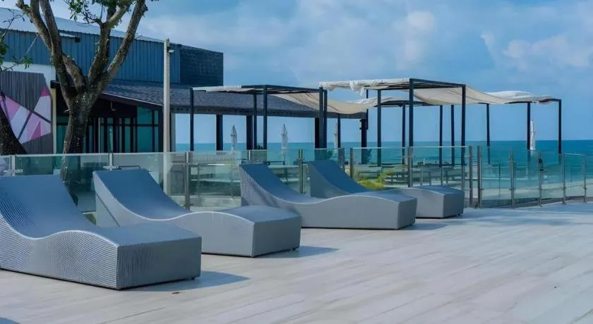 Rattana Pura Beach Resort