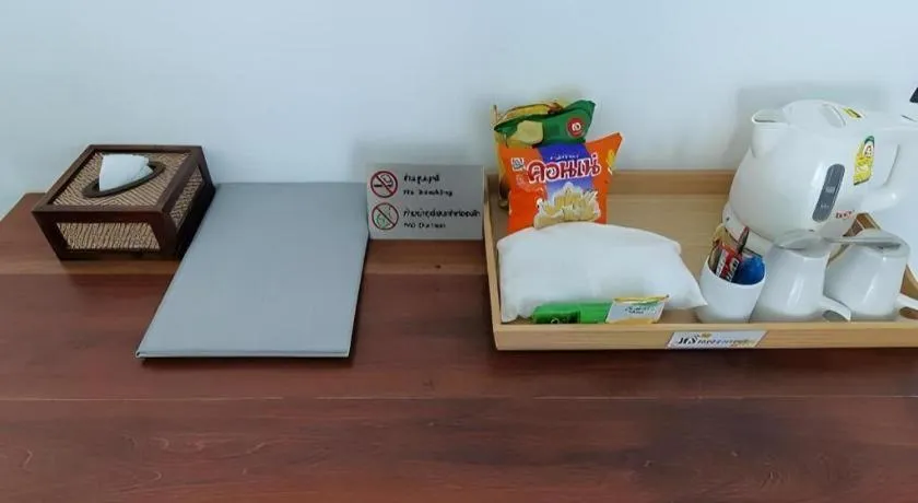 Rattana Pura Beach Resort