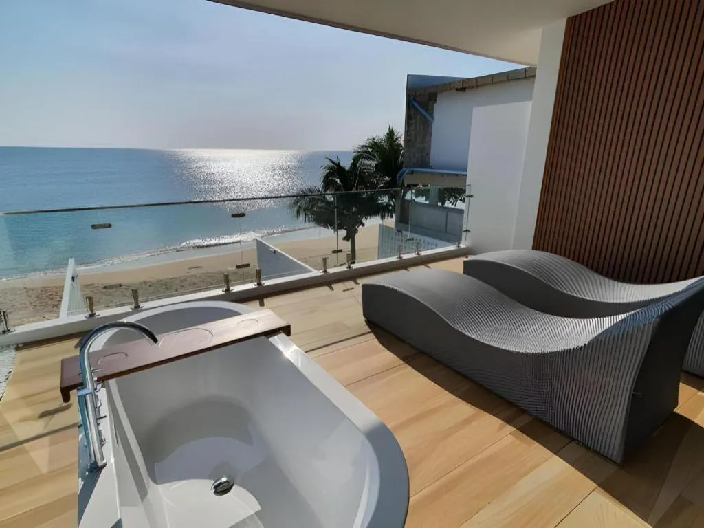 Rattana Pura Beach Resort