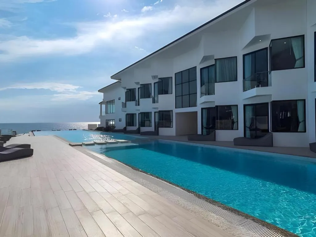 Rattana Pura Beach Resort