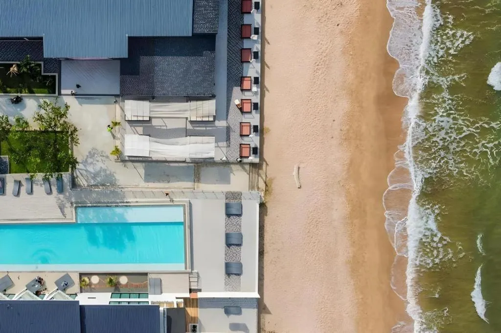 Rattana Pura Beach Resort