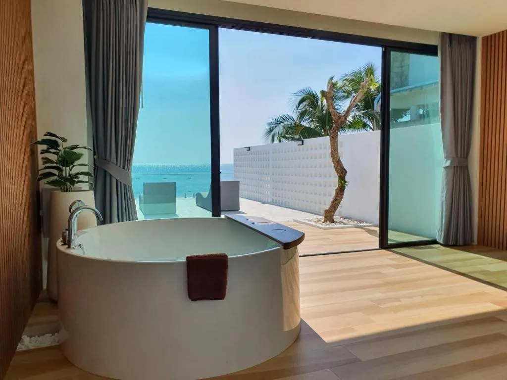 Rattana Pura Beach Resort