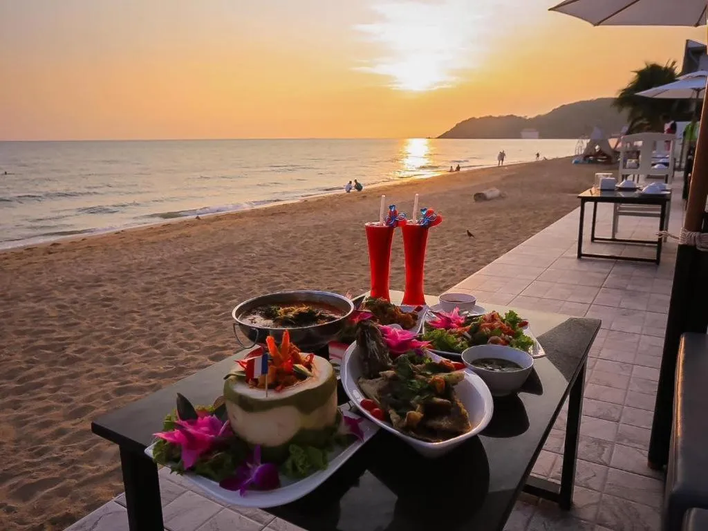 Rattana Pura Beach Resort