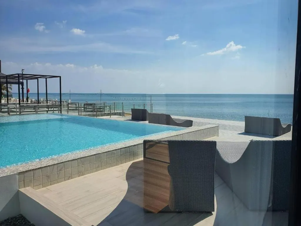 Rattana Pura Beach Resort