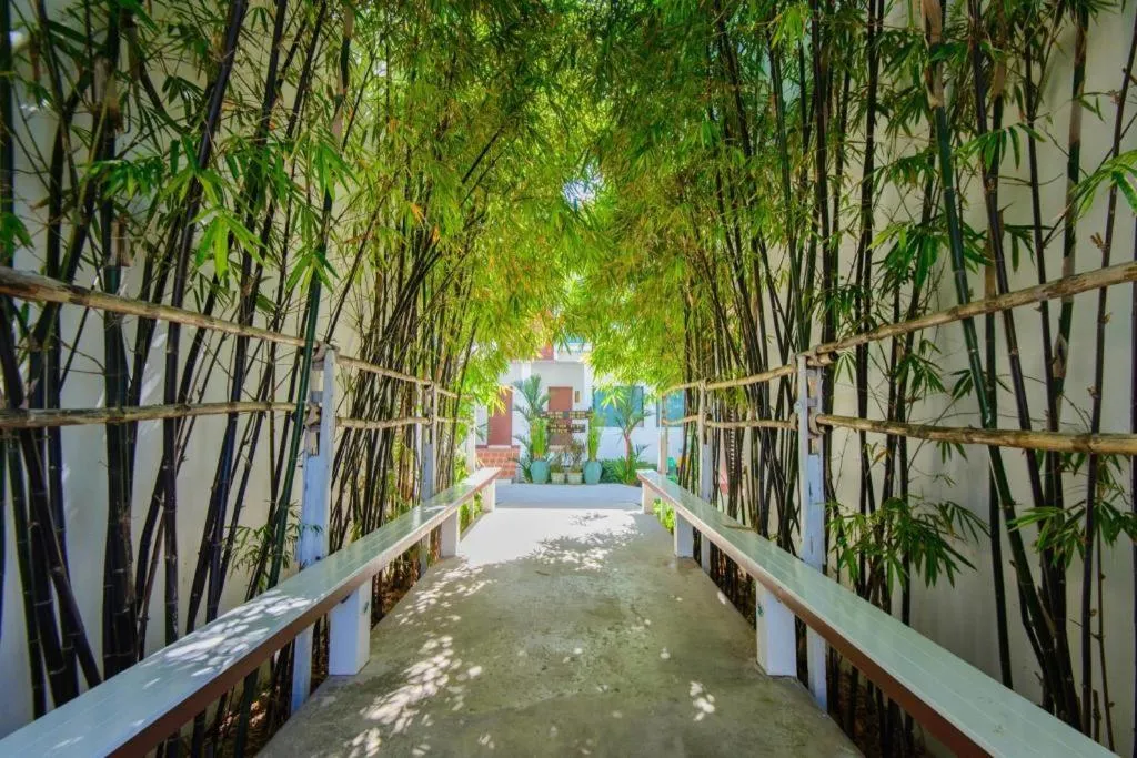 Rattana Pura Beach Resort