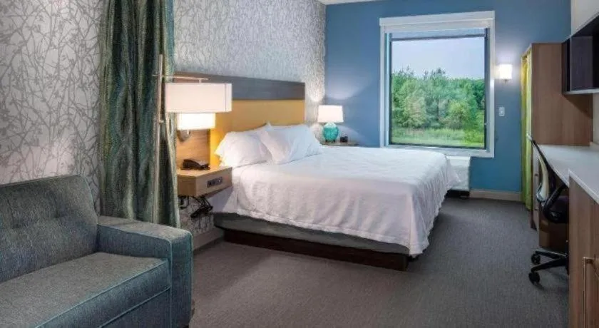 Bed in Home2 Suites by Hilton Raynham Taunton