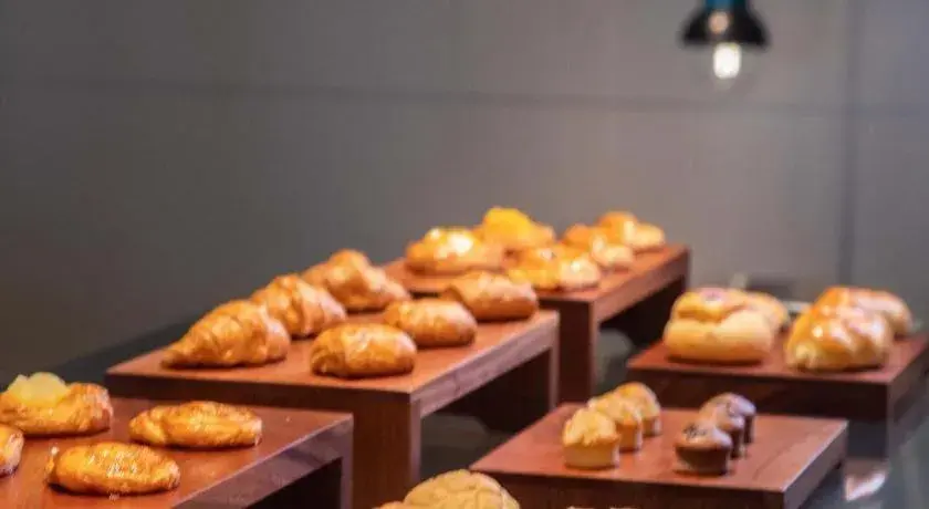 Crowne Plaza Shenzhen WECC Crowne Plaza Shenzhen WECC