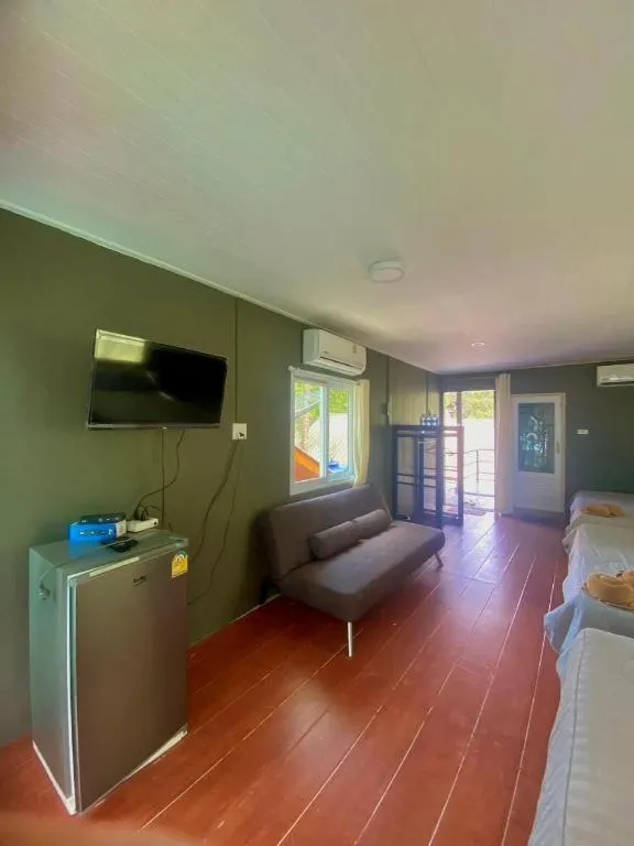 Hat yao Seaview Beach Room