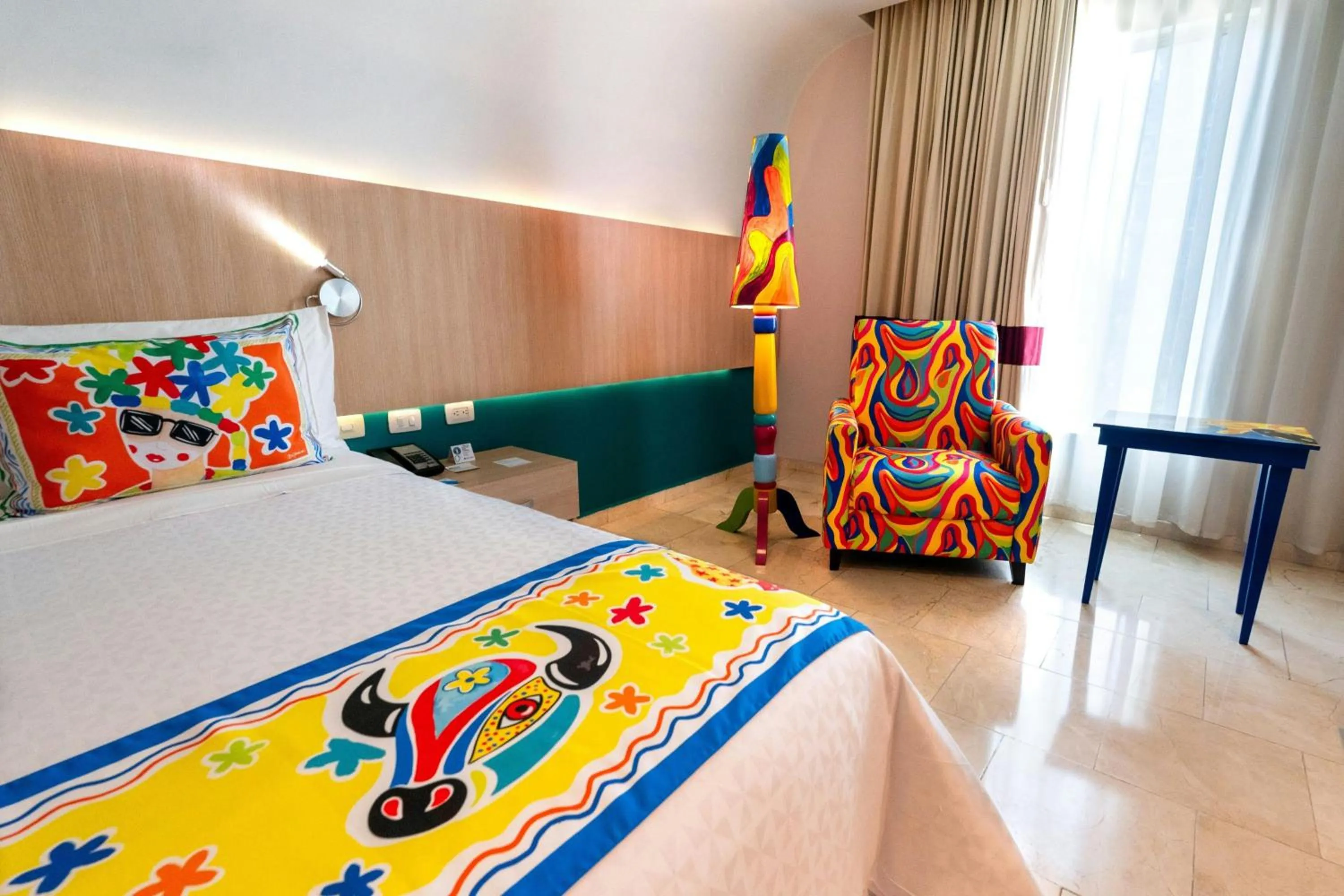 Photo of the whole room, Bed in Four Points by Sheraton Barranquilla