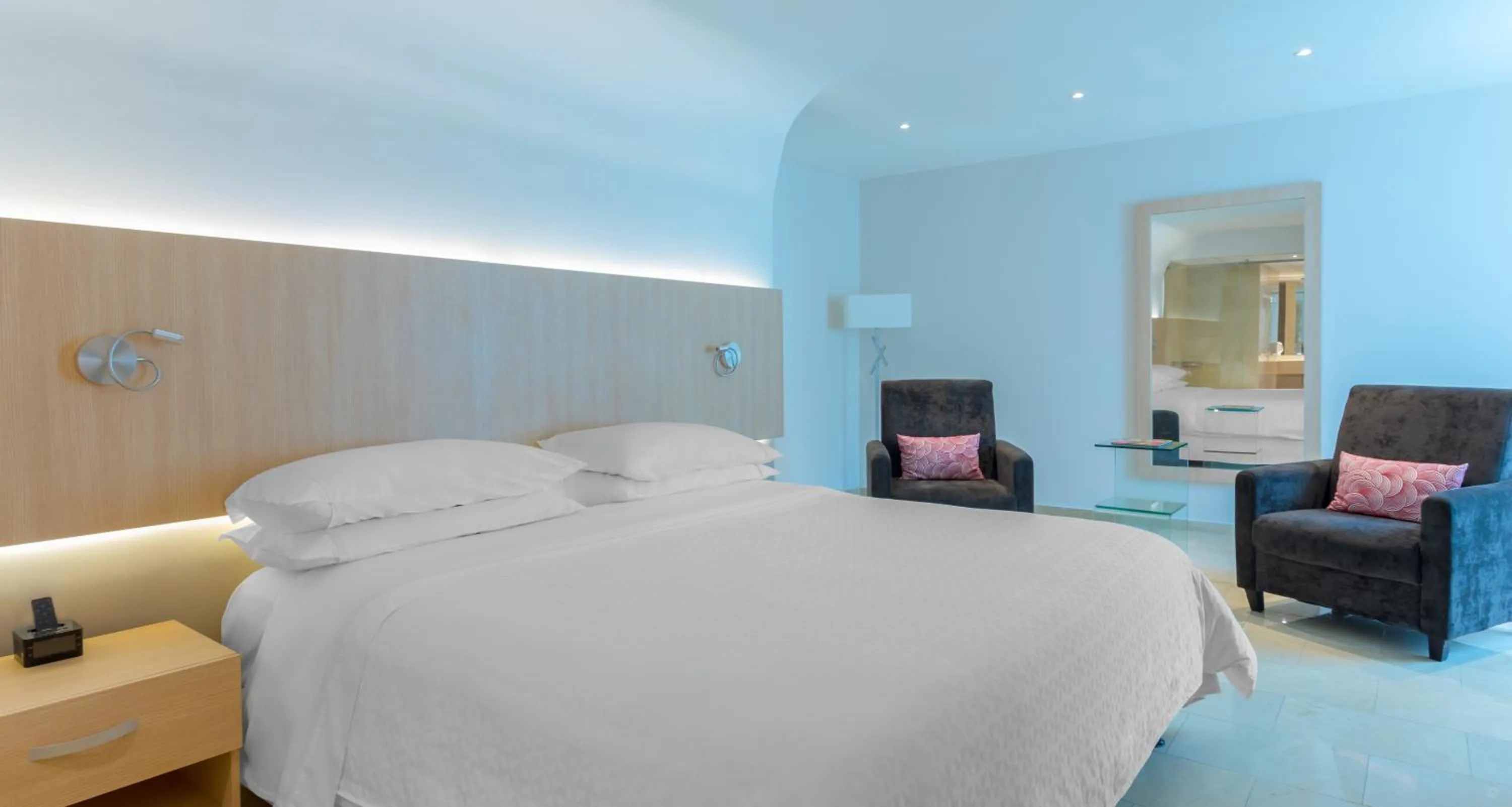 Bed in Four Points by Sheraton Barranquilla