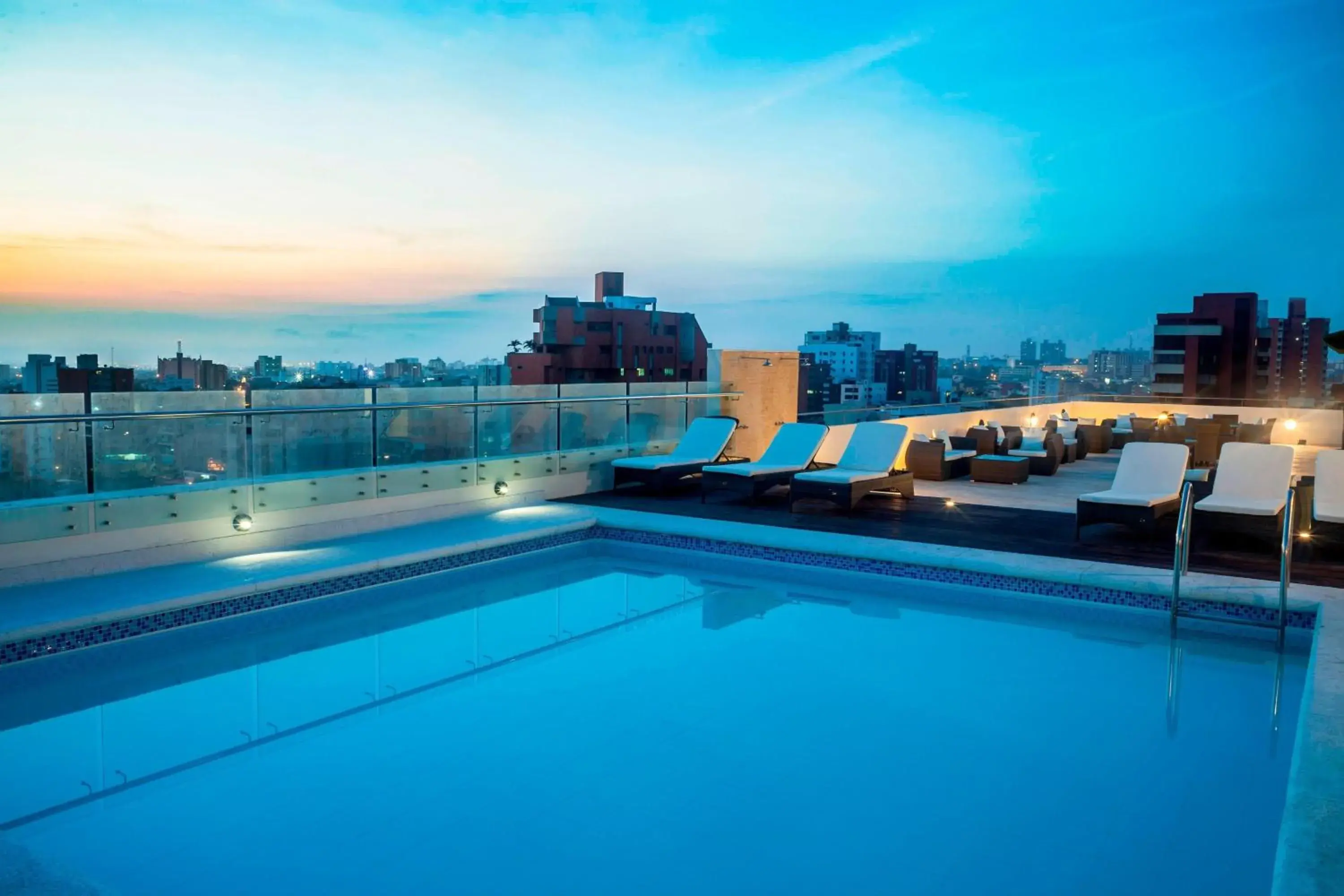 Swimming pool in Four Points by Sheraton Barranquilla Swimming pool in Four Points by Sheraton Barranquilla
