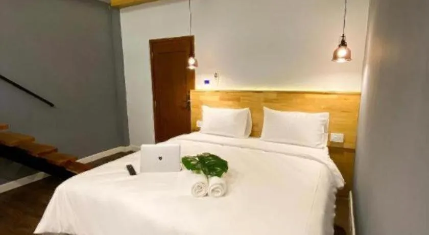 Bed in Need a Nap Hostel Phrae