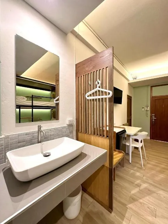 Need a Nap Hostel Phrae