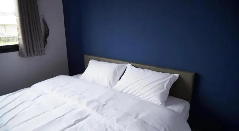 Bed in Blue 26 Bed in Blue 26