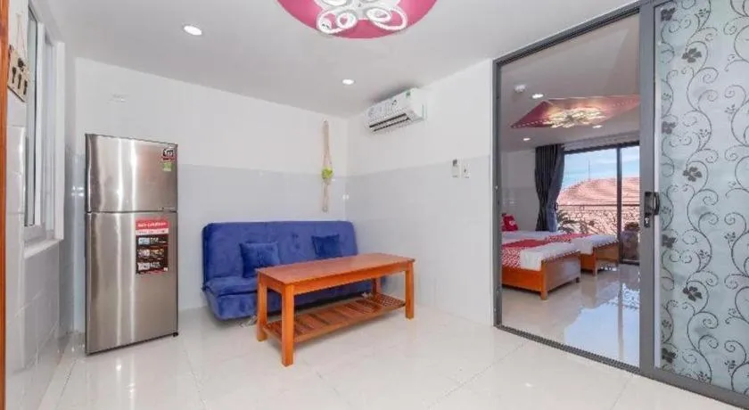 OYO 1028 Flower House Apartment