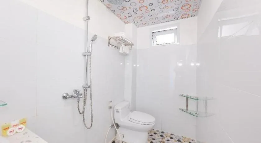 OYO 1028 Flower House Apartment