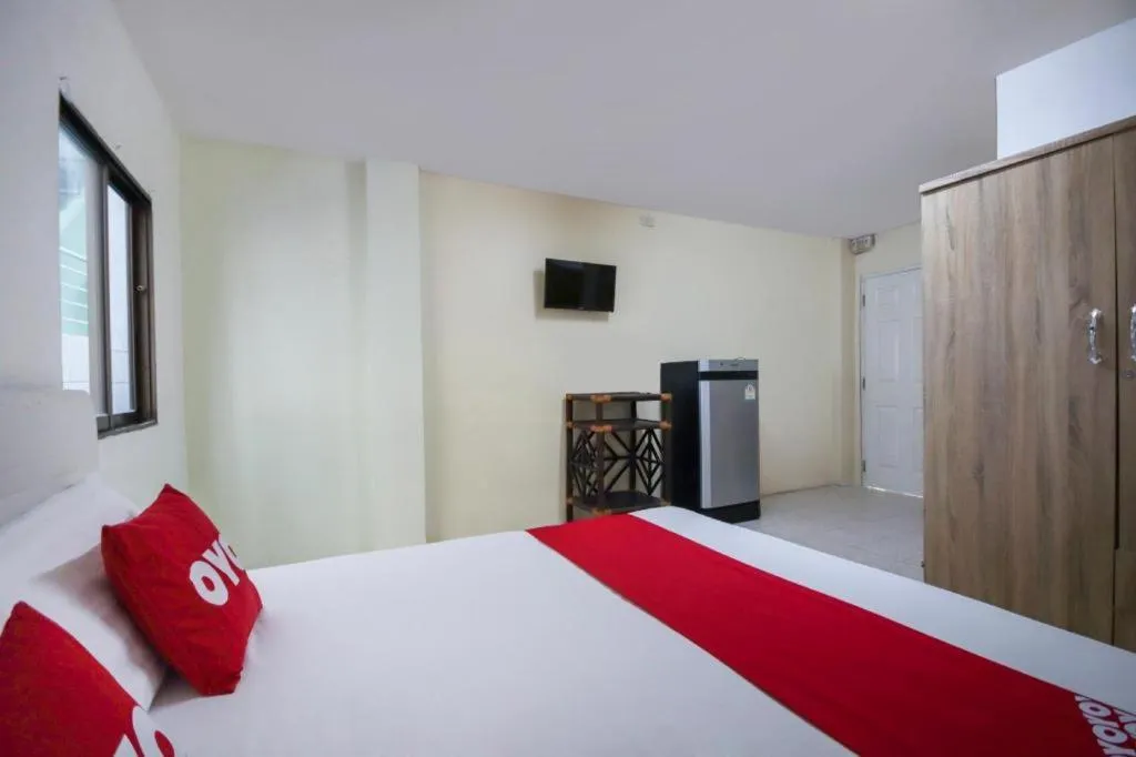 Bed in OYO 885 You And Me House