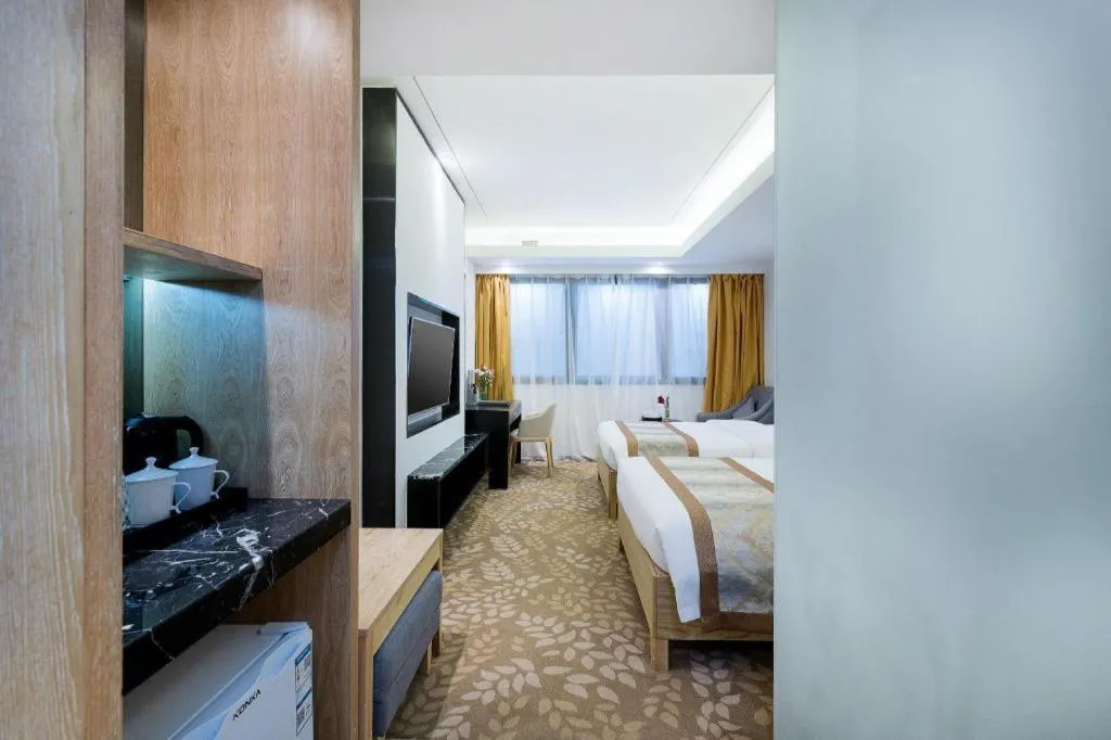 Bed in Golden Central Hotel Shenzhen