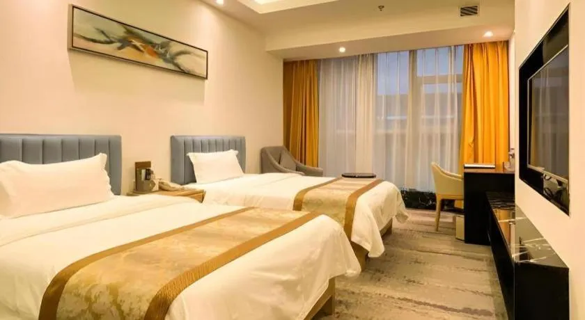 Bed in Golden Central Hotel Shenzhen