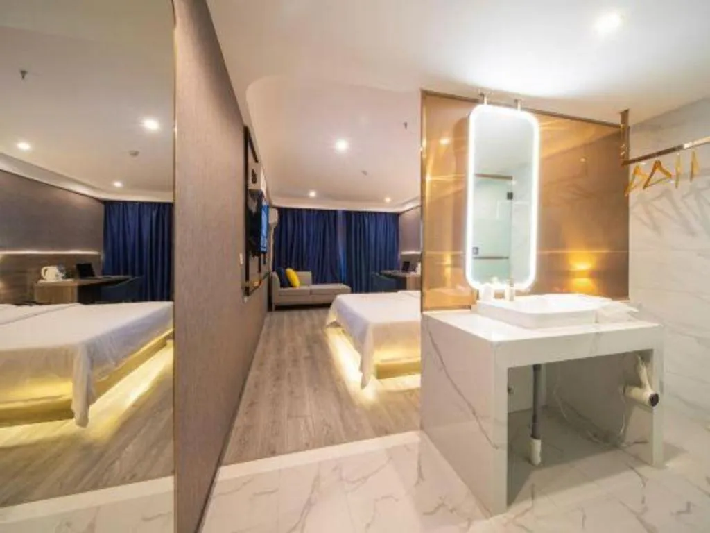 Bed in 7 Days Inn Huizhou Daya Bay Wanda Plaza