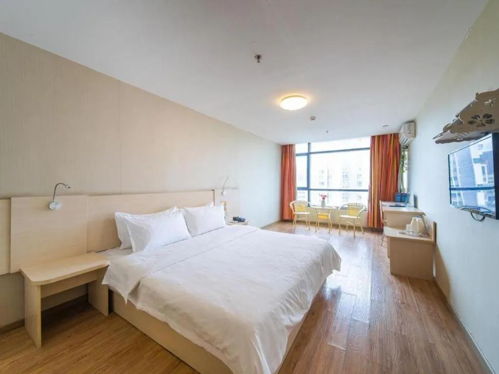 Bed in 7 Days Inn Huizhou Daya Bay Wanda Plaza