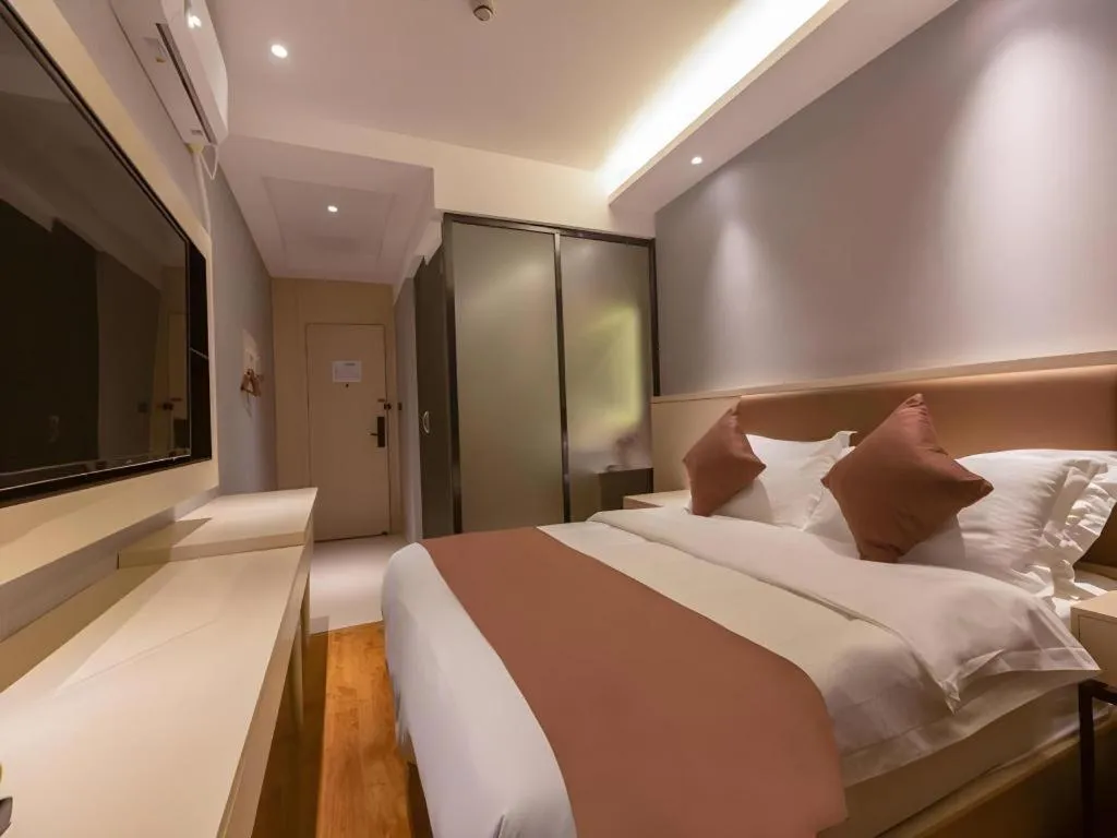 Bed in Gya Hotel Shanghai Long Distance Passenger Terminal Station