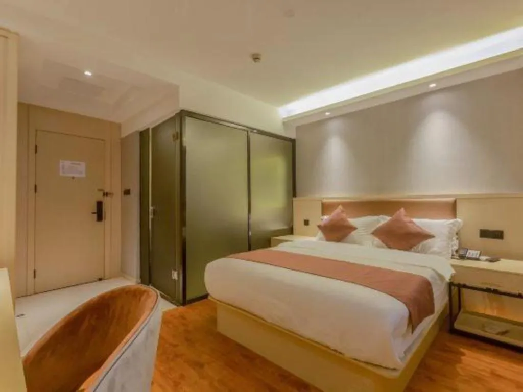 Bed in Gya Hotel Shanghai Long Distance Passenger Terminal Station