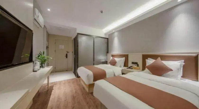 Bed in Gya Hotel Shanghai Long Distance Passenger Terminal Station Bed in Gya Hotel Shanghai Long Distance Passenger Terminal Station