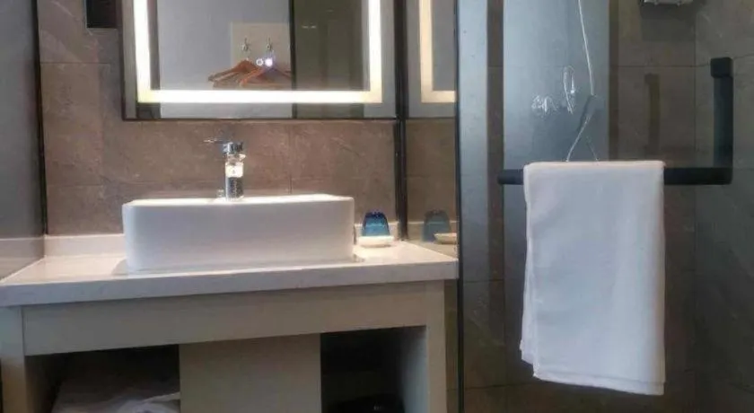 Gya Hotel Shanghai Long Distance Passenger Terminal Station