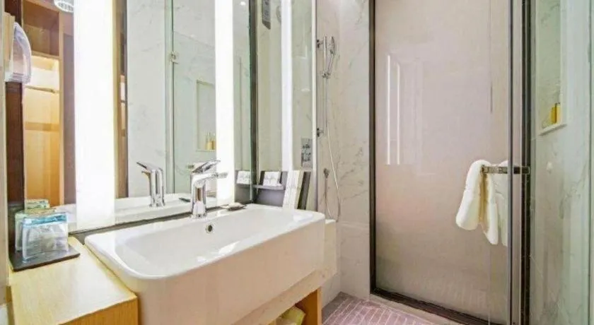 Borrman Hotel Zhaoqing Sihui Tianguangxu Jade City