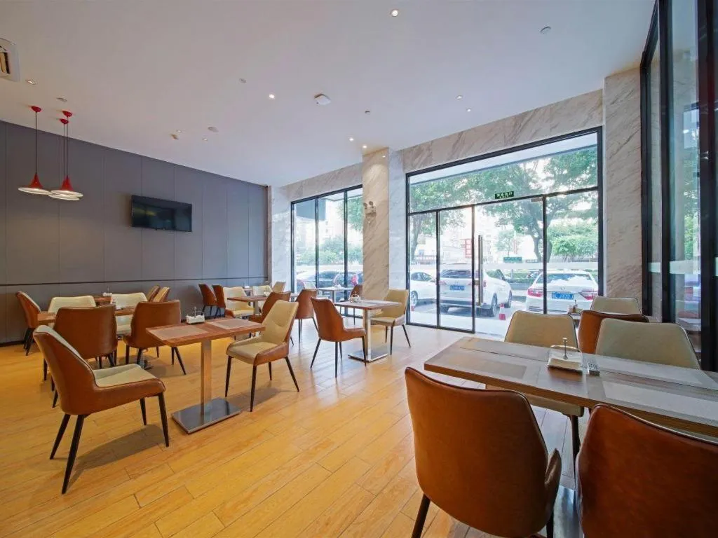 Borrman Hotel Zhaoqing Sihui Tianguangxu Jade City