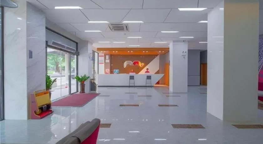 Borrman Hotel Zhaoqing Sihui Tianguangxu Jade City