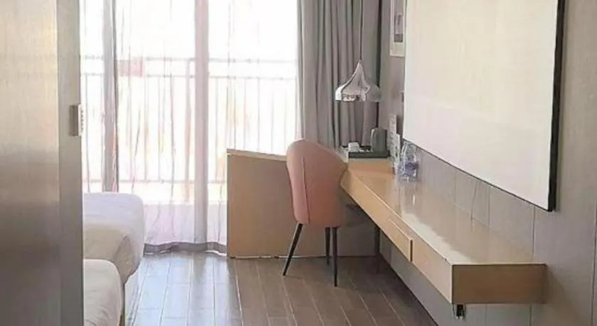 Borrman Hotel Zhaoqing Sihui Tianguangxu Jade City