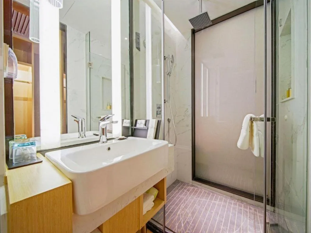 Borrman Hotel Zhaoqing Sihui Tianguangxu Jade City