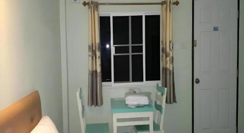 Bed in Wattana Hill Resort