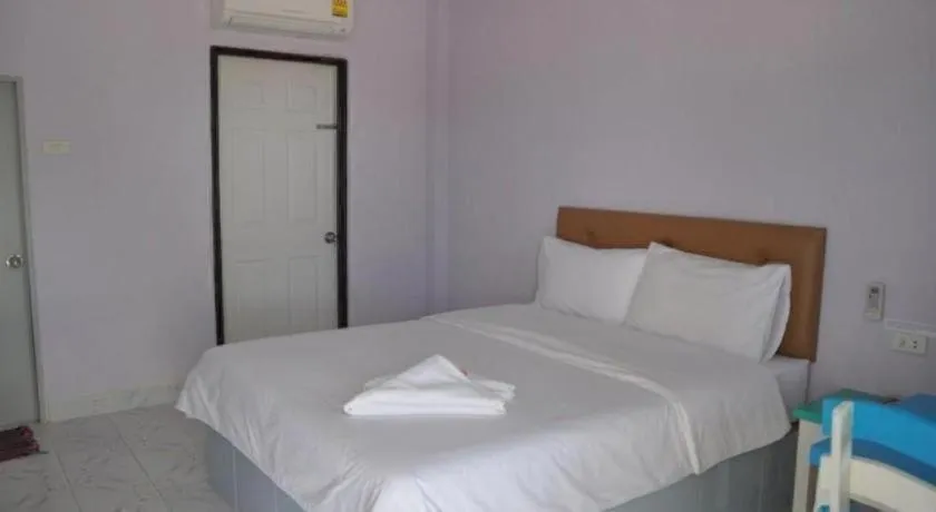 Bed in Wattana Hill Resort