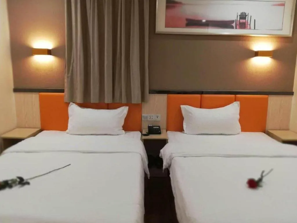 Bed in 7 Days Premium·Guangzhou Dongxiaonan Subway Station