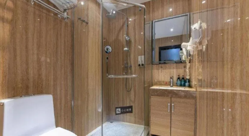 7 Days Premium·Guangzhou Dongxiaonan Subway Station