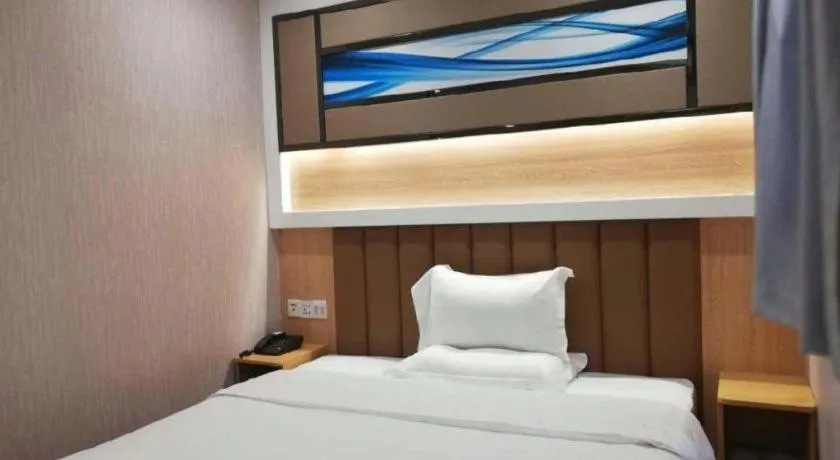 Bed in 7 Days Premium·Guangzhou Dongxiaonan Subway Station