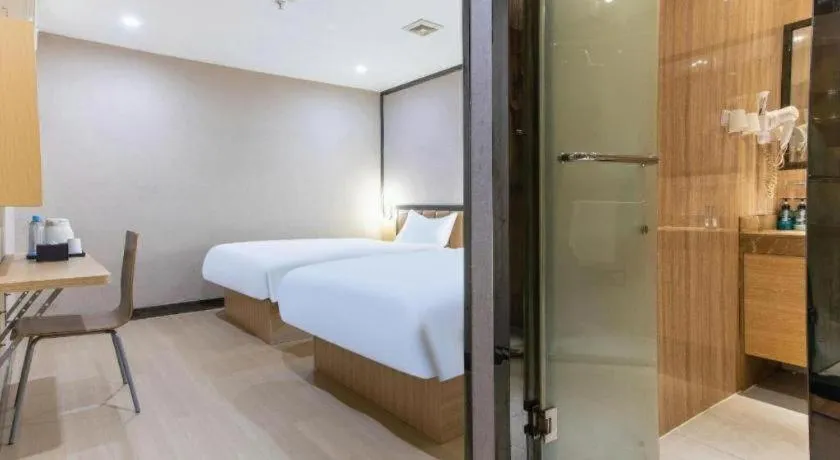 Bed in 7 Days Premium·Guangzhou Dongxiaonan Subway Station